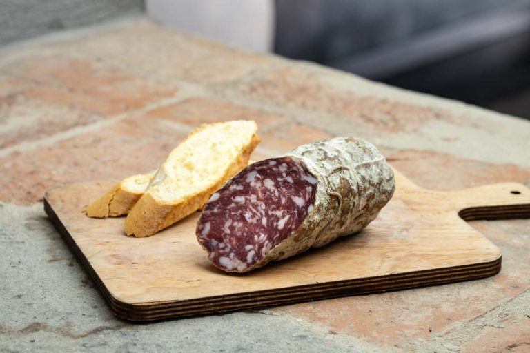 Salame nostrano bergamasco, salumi tipici bergamaschi