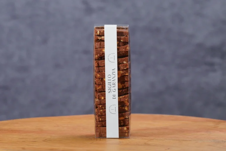 Biscotti alle nocciole e cacao Artiginali del circolino di città alta