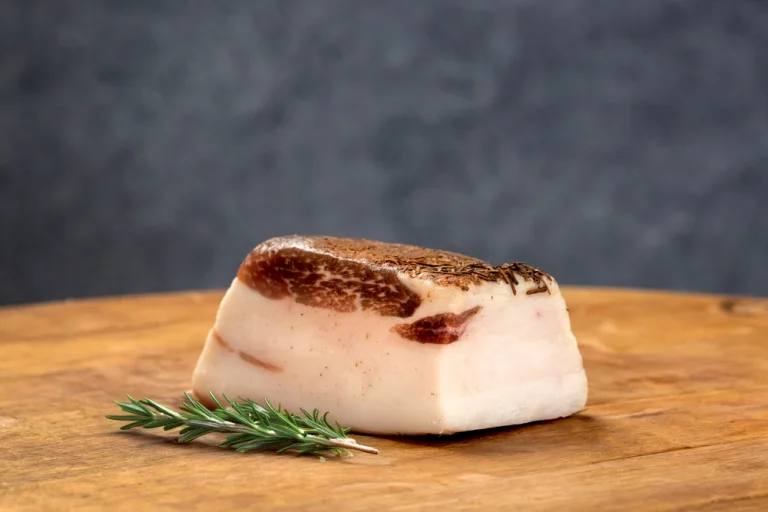 Lardo Nostrano Bergamasco Salumi tipici circolino
